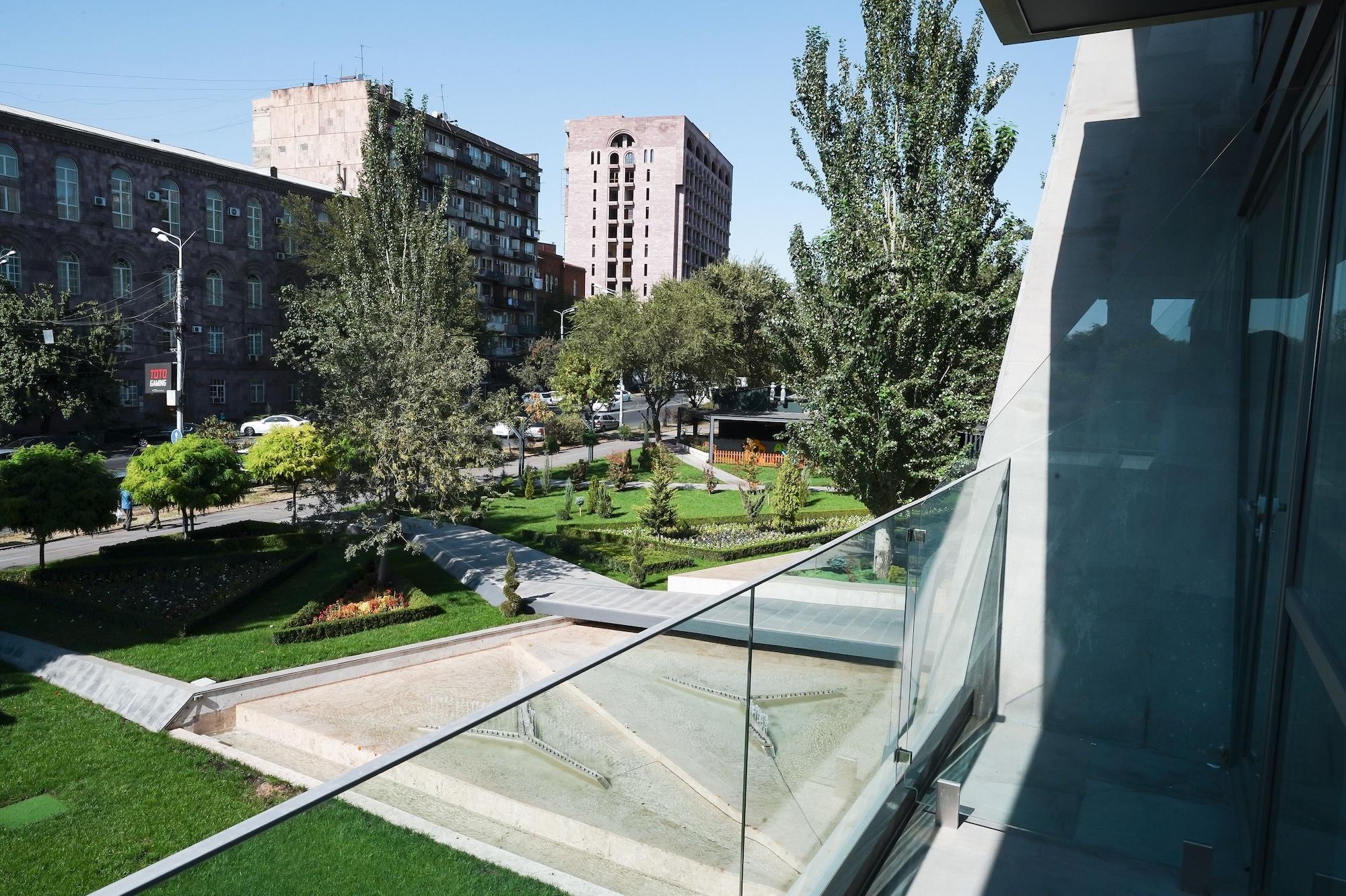 Messier 53 Hotel Yerevan Exterior photo